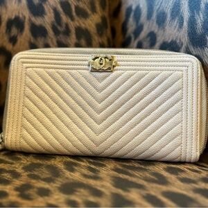 Chanel Beige Chevron Women's Wallet